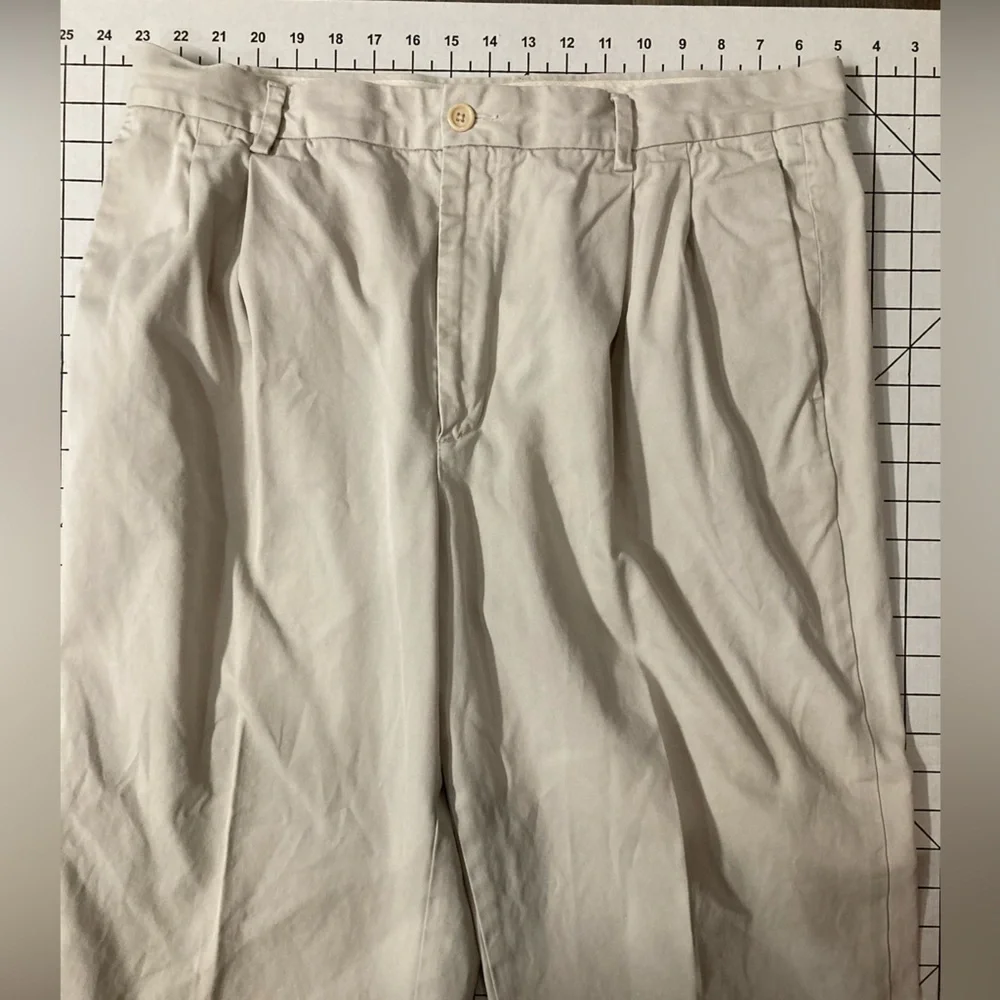 Banana Republic Men’s Size 36/30 Cream‎ Smithfield Chino Pants